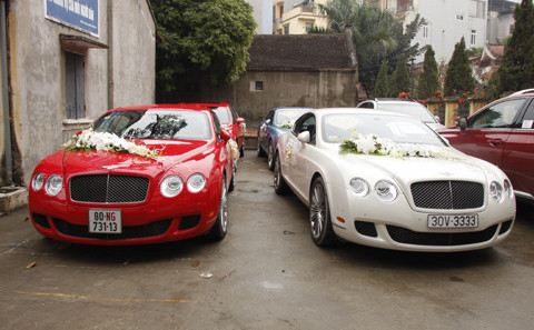 Bộ đôi Bentley Continental GT Speed. Ảnh: Quyền Anh, VnExpress Bộ đôi Bentley Continental GT Speed. Ảnh: Quyền Anh, VnExpress