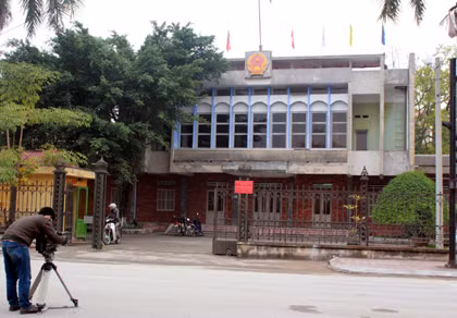 Trụ sở huyện ủy huyện Tiên Lãng - TP Hải Phòng, nơi nhiều cán bộ bị đề nghị kỷ luật liên quan vụ cưỡng chế đầm tôm tại xã Vinh Quang. (Ảnh: Dantri)