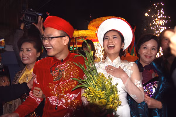 Không chỉ hạnh phúc vì cùng nhau xây tổ ấm mà Diệu Hương cũng sắp được làm mẹ khi đã mang thai được 3 tháng. Đôi vợ chồng dù chưa biết giới tính của con nhưng đã đặt tên bé là Chuối Đậu. Ảnh: Quỳnh Như, Ngôi sao