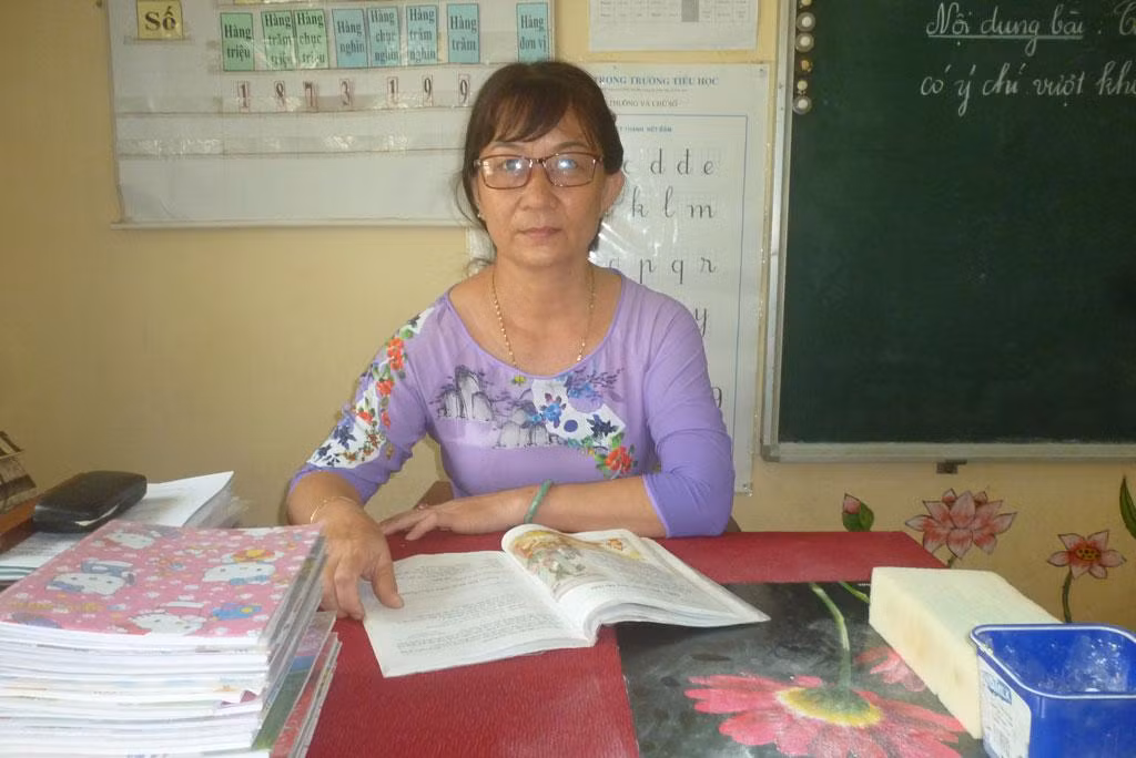 Cô giáo Huỳnh Thị Phương Thảo là giáo viên tiểu học duy nhất trong số 14 nhà giáo được Chủ tịch nước phong tặng danh hiệu Nhà giáo Nhân dân năm 2020 (ảnh: Báo Long An) Cô giáo Huỳnh Thị Phương Thảo là giáo viên tiểu học duy nhất trong số 14 nhà giáo được Chủ tịch nước phong tặng danh hiệu Nhà giáo Nhân dân năm 2020 (ảnh: Báo Long An)