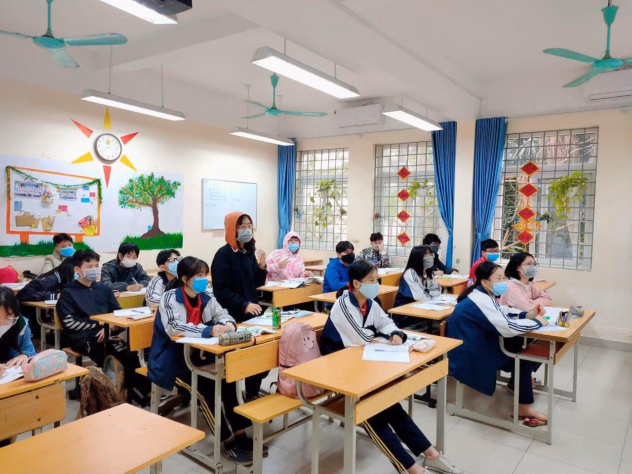 Các lớp học thực hiện nghiêm túc đeo khẩu trang (ảnh: NTCC)
