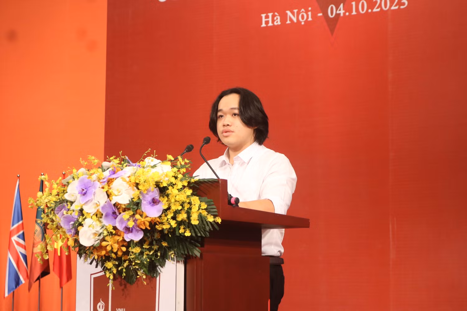 Quách Thế Mạnh - Thủ khoa phương thức xét IELTS, học bạ và phỏng vấn đại diện tân sinh viên phát biểu Quách Thế Mạnh - Thủ khoa phương thức xét IELTS, học bạ và phỏng vấn đại diện tân sinh viên phát biểu