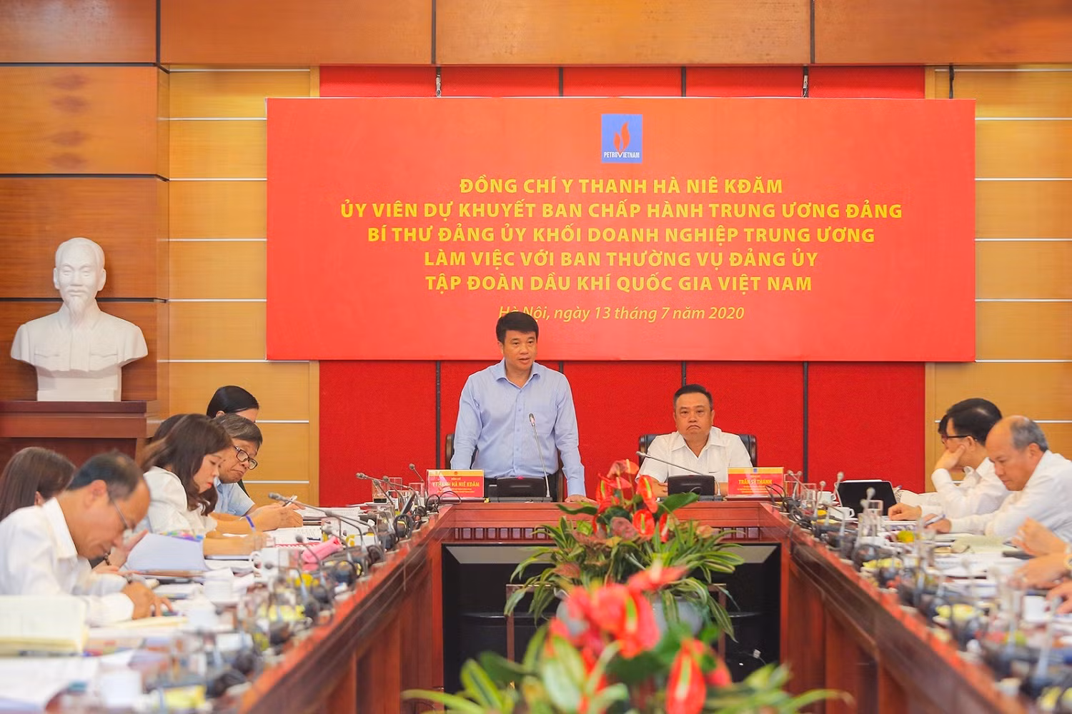 Bí thư Đảng ủy Khối Doanh nghiệp Trung ương làm việc với Ban Thường vụ Đảng ủy Tập đoàn