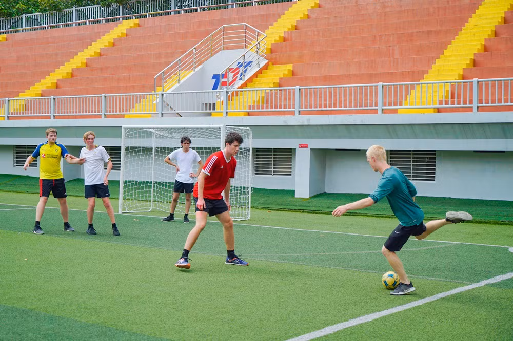 Quá trình xây dựng sân vận động tiêu chuẩn FIFA của Trường Đại học Tôn Đức Thắng là một bài học về hiệu quả quản trị, chống lãng phí Quá trình xây dựng sân vận động tiêu chuẩn FIFA của Trường Đại học Tôn Đức Thắng là một bài học về hiệu quả quản trị, chống lãng phí