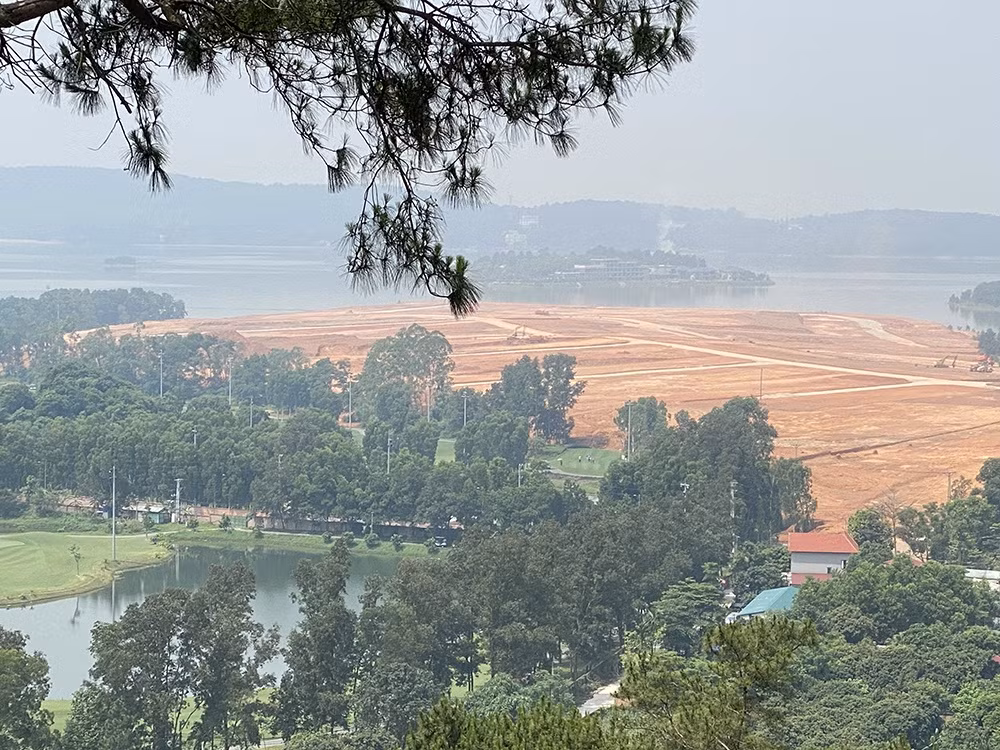 Ngang nhiên bạt đồi, lấp hồ Đại Lải làm khu biệt thự nghỉ dưỡng ảnh 1
