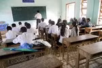Giảm thiểu tình trạng học sinh bỏ học sau Tết là trách nhiệm của nhà trường. (Ảnh minh hoạ: Baoquangnam.vn)