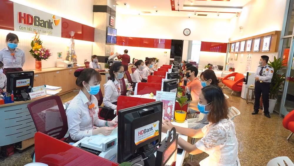 HDBank vừa dành 10.000 tỷ đồng cho vay ưu đãi, lãi suất giảm từ 2-4,5%.