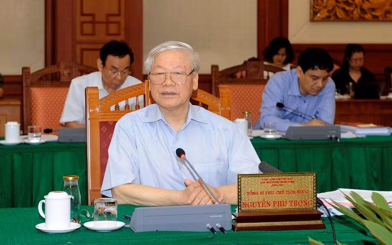 Tổng Bí thư, Chủ tịch nước Nguyễn Phú Trọng phát biểu tại cuộc làm việc với Ban Thường vụ Thành ủy Thành phố Hồ Chí Minh.
