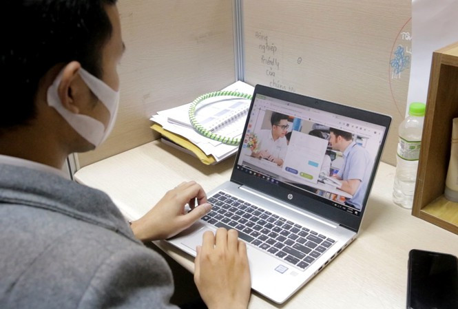 Nghỉ phòng dịch CoVid-19, giáo viên nhận hàng trăm E-mail bài tập của học sinh