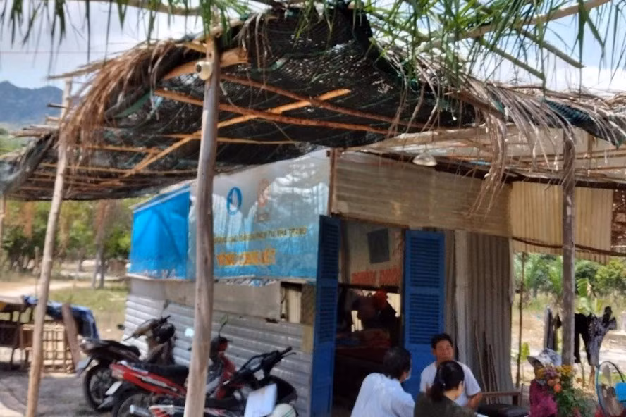 Cái chòi bị Ủy ban Nhân dân tỉnh Khánh Hòa xử phạt 55 triệu đồng (Ảnh: Nhiệt Băng) Cái chòi bị Ủy ban Nhân dân tỉnh Khánh Hòa xử phạt 55 triệu đồng (Ảnh: Nhiệt Băng)