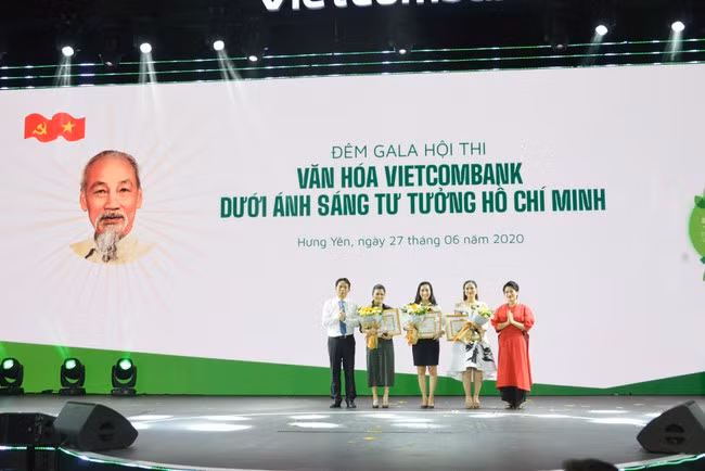Ấn tượng hội thi “Văn hoá Vietcombank dưới ánh sáng tư tưởng Hồ Chí Minh” ảnh 4