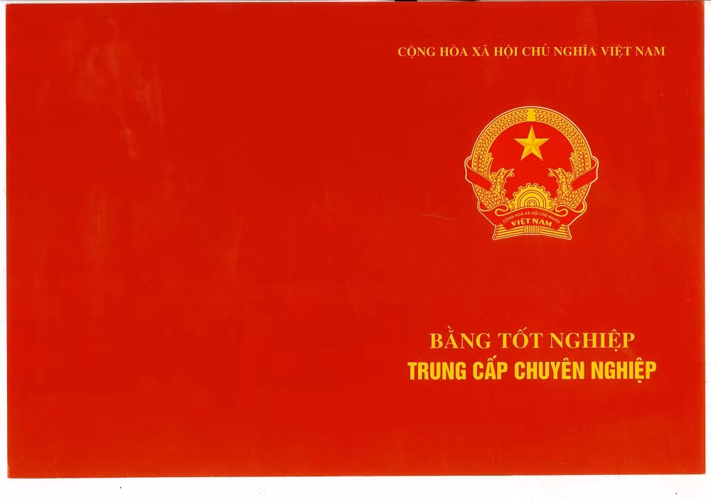 Bằng trung cấp, cao đẳng có lỗi gì?