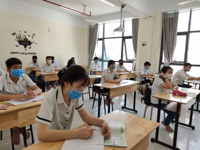 Dù tình hình dịch bệnh nhưng việc học vẫn vẫn cần phải tập trung, tránh tâm lý dễ dãi. (Ảnh minh họa: Baodansinh.vn) Dù tình hình dịch bệnh nhưng việc học vẫn vẫn cần phải tập trung, tránh tâm lý dễ dãi. (Ảnh minh họa: Baodansinh.vn)
