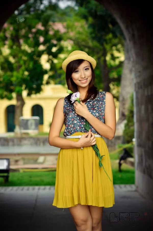 Hot girl ĐH Ngoại thương nổi tiếng xinh đẹp và đa... tài ảnh 13