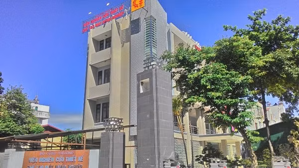 Viện trưởng Viện RIAM dùng hóa đơn ngoài chiếm đoạt hàng tỷ đồng tiền ngân sách? ảnh 2