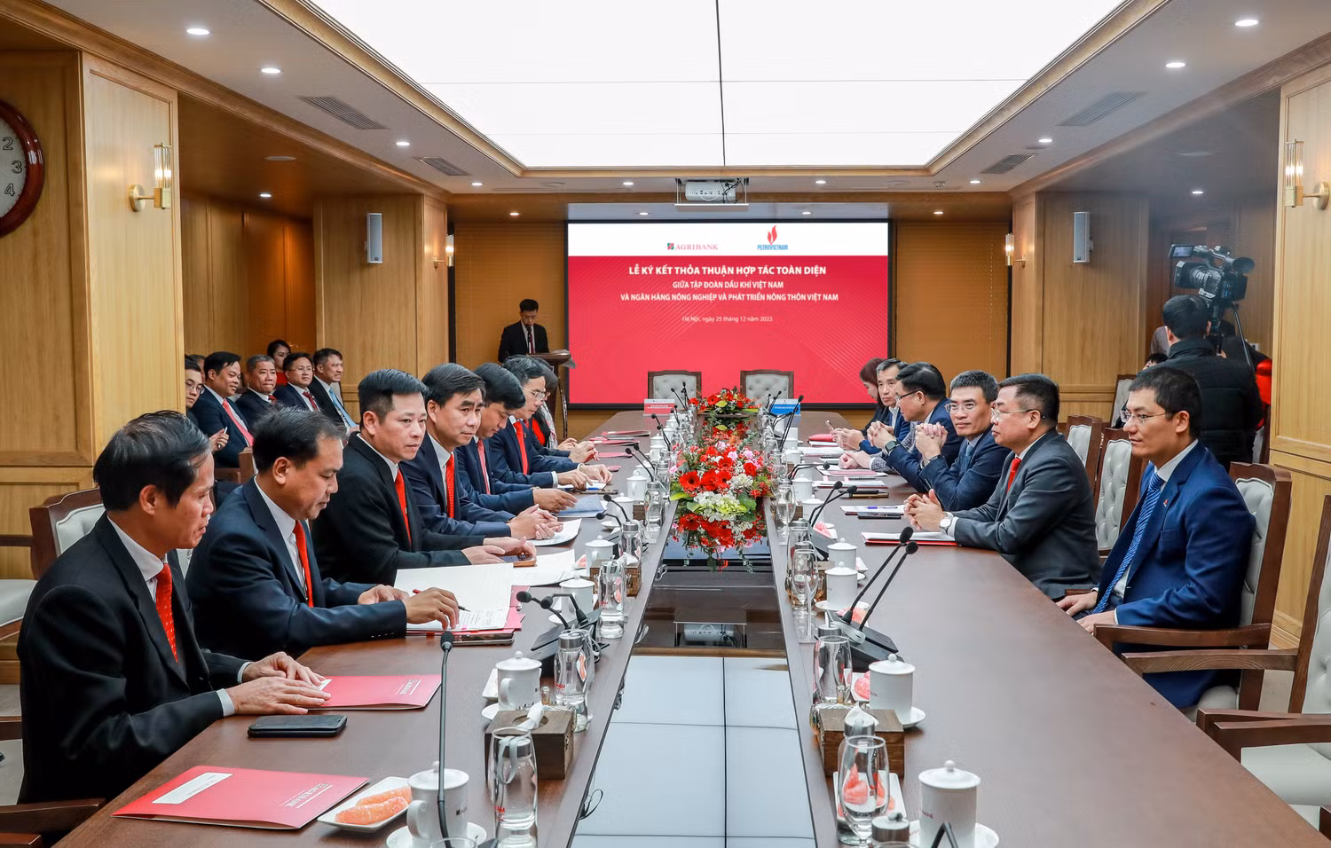 Ngày 25/12/2023, Agribank và PVN ký kết thỏa thuận hợp tác toàn diện.