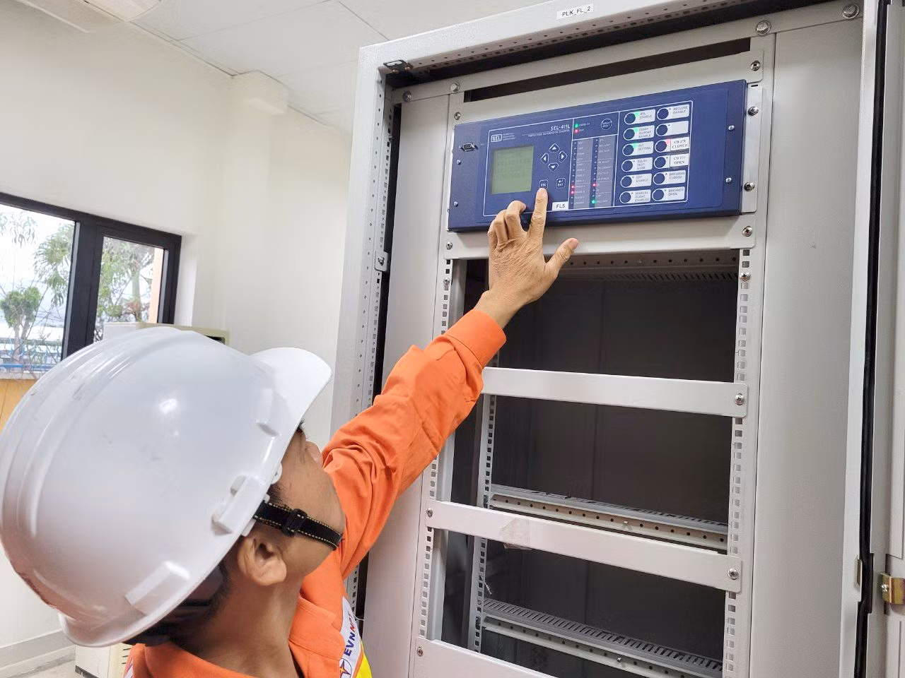 Lấy thông tin định vị sự cố tại Phòng điều khiển Trạm biến áp 500kV Pleiku