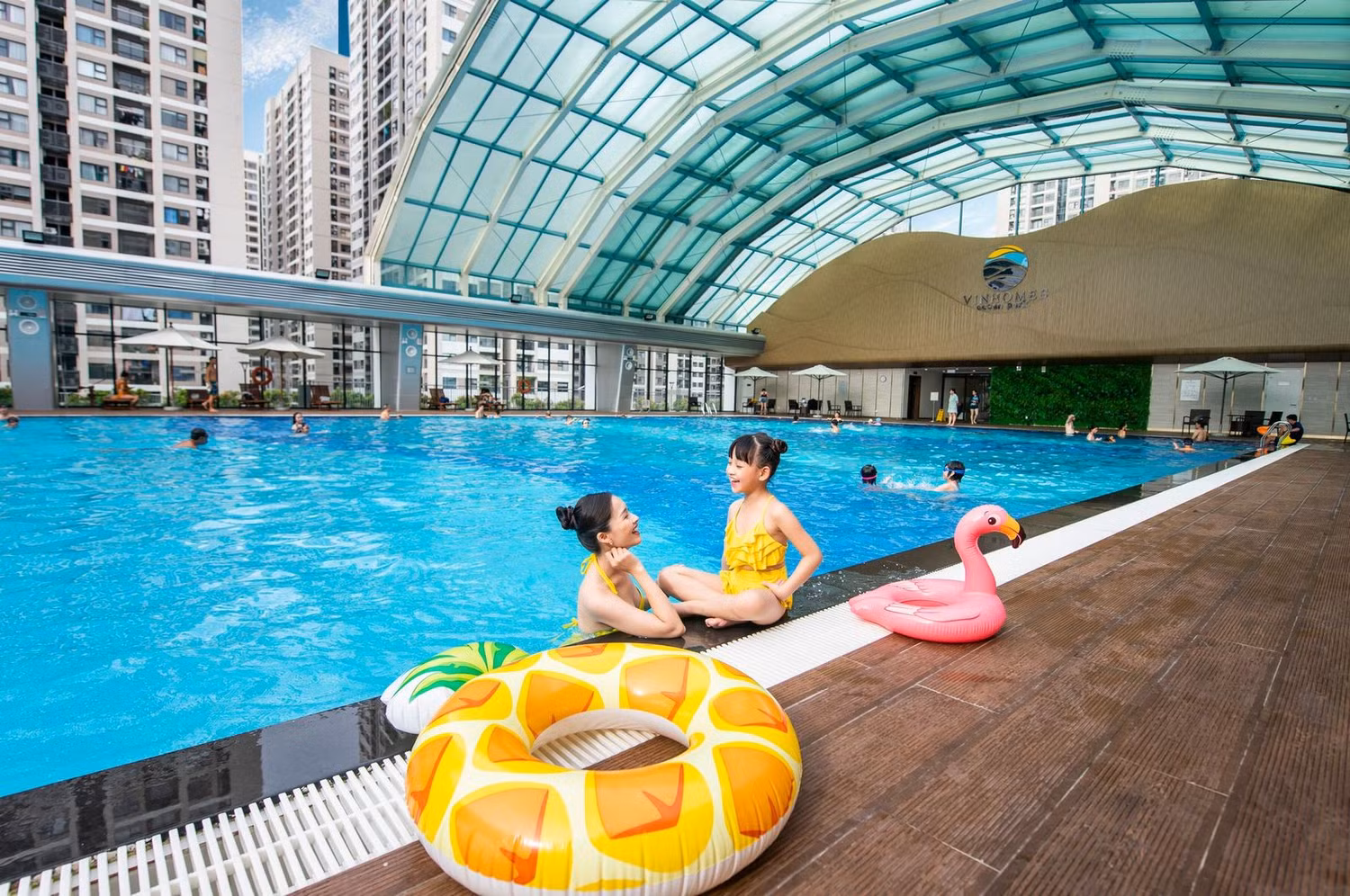 Bể bơi bốn mùa “mui trần” độc đáo kế cận The Zenpark Bể bơi bốn mùa “mui trần” độc đáo kế cận The Zenpark