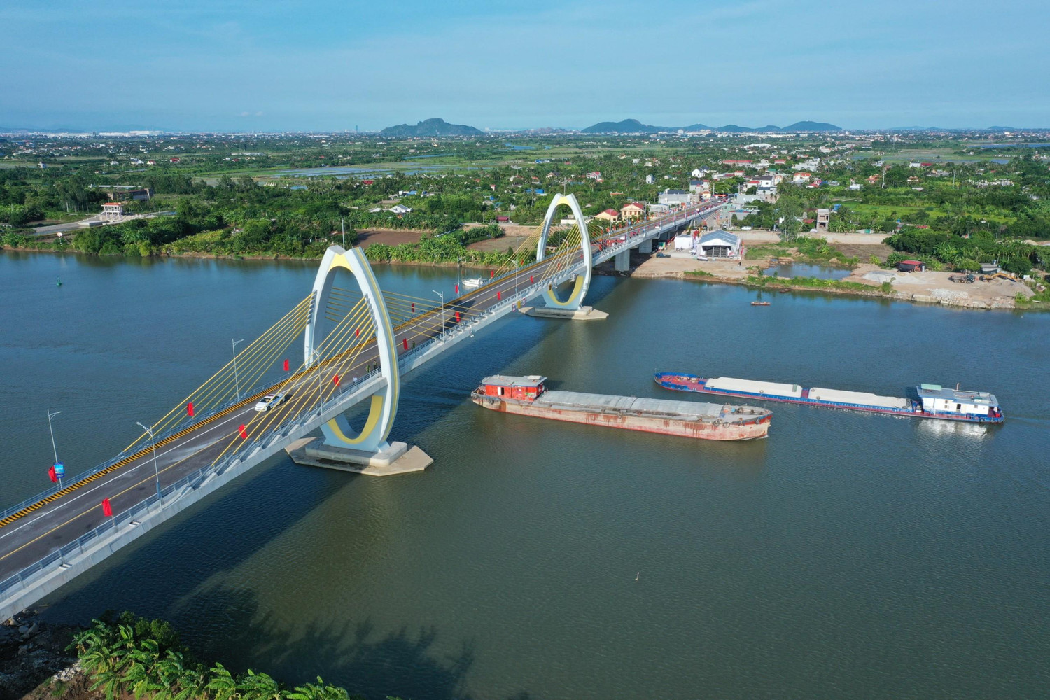 Cầu Quang Thanh kết nối với huyện Thanh Hà (Hải Dương) (Ảnh: CTV)