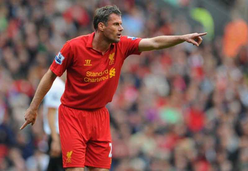Trung vệ - Jamie Carragher (35): Một trong những cầu thủ nổi tiếng nhất (cả theo nghĩa tích cực lẫn tiêu cực) trong lịch sử Liverpool, và có một điều rất đáng nể là Carragher đang lấy lại phong độ trong thời gian gần đây và khiến Martin Skrtel phải lên báo phàn nàn rằng mình không được ra sân.