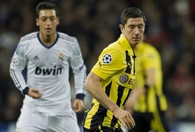 Trong lúc Real Madrid mải miết tấn công, Lewandowski sẽ chờ đợi... Trong lúc Real Madrid mải miết tấn công, Lewandowski sẽ chờ đợi...