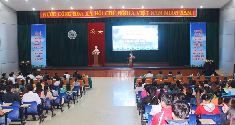 Giáo viên hợp đồng và chuyện...giá như! ảnh 3