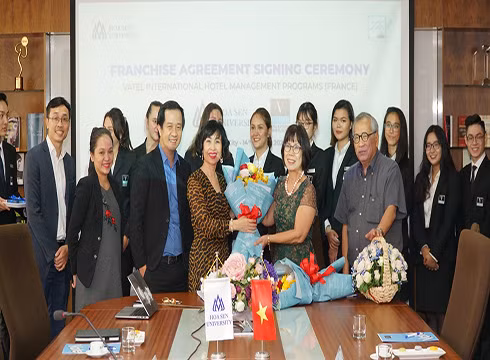 Trường Đại học Hoa Sen tiếp tục được ký nhượng quyền hợp tác đào tạo các chương trình của Vatel (ảnh: HSU) Trường Đại học Hoa Sen tiếp tục được ký nhượng quyền hợp tác đào tạo các chương trình của Vatel (ảnh: HSU)