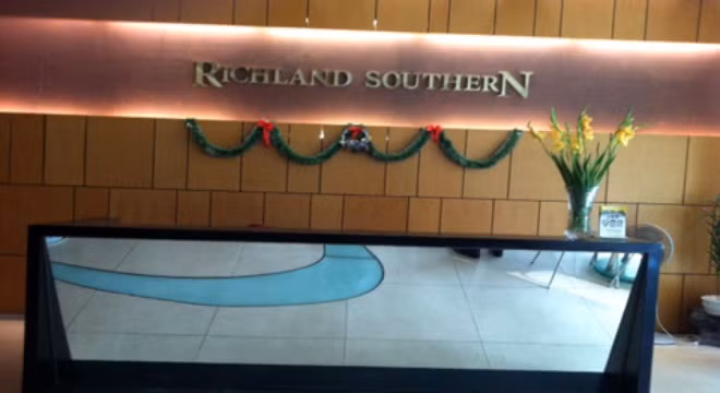 Khu vực lễ tân tại khu chung cư Richland Southern bỏ không. (Ảnh Vietnamnet chụp ngày 4/1/2014)