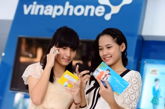 VinaPhone đã sẵn sàng cùng khách hàng đón năm Ngọ. VinaPhone đã sẵn sàng cùng khách hàng đón năm Ngọ.