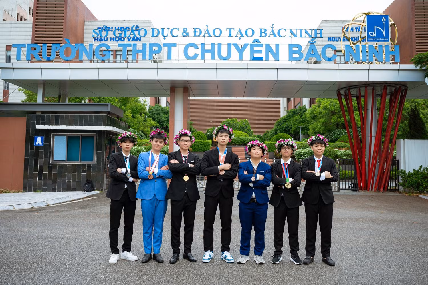 Học sinh Trường Trung học phổ thông Chuyên Bắc Ninh giành 3 huy chương Vàng trong các kỳ thi Olympic quốc tế năm 2023.