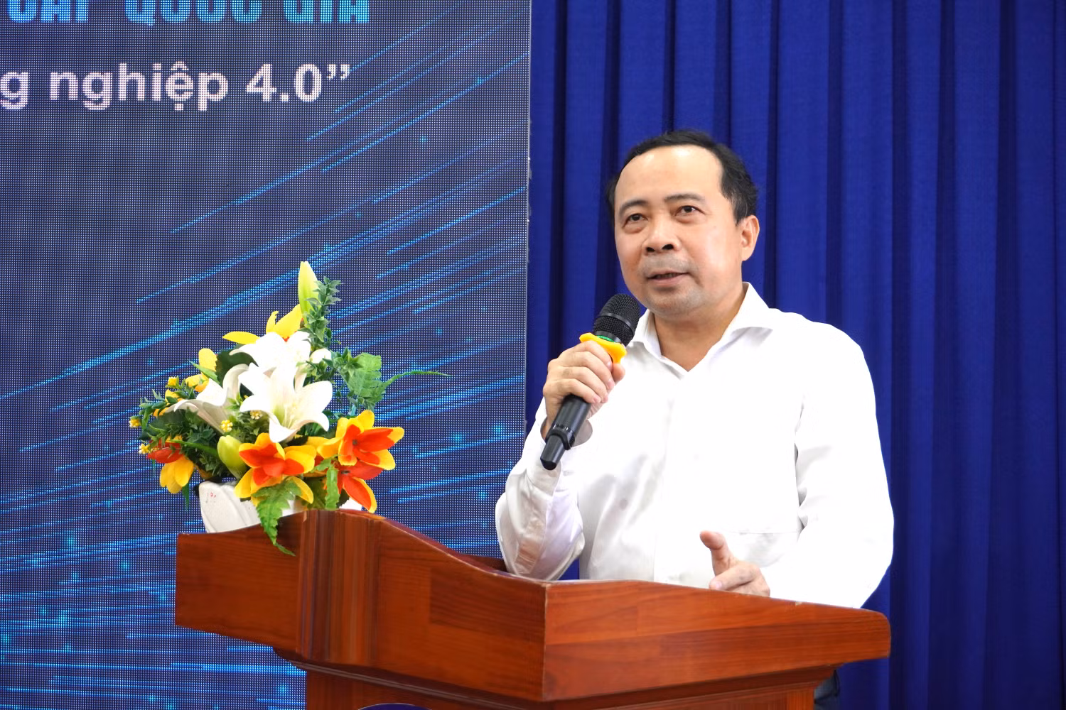 Phó Giáo sư, Tiến sĩ Vũ Hải Quân - Giám đốc Đại học Quốc gia Thành phố Hồ Chí Minh. (Ảnh: website Đại học Quốc gia Thành phố Hồ Chí Minh)