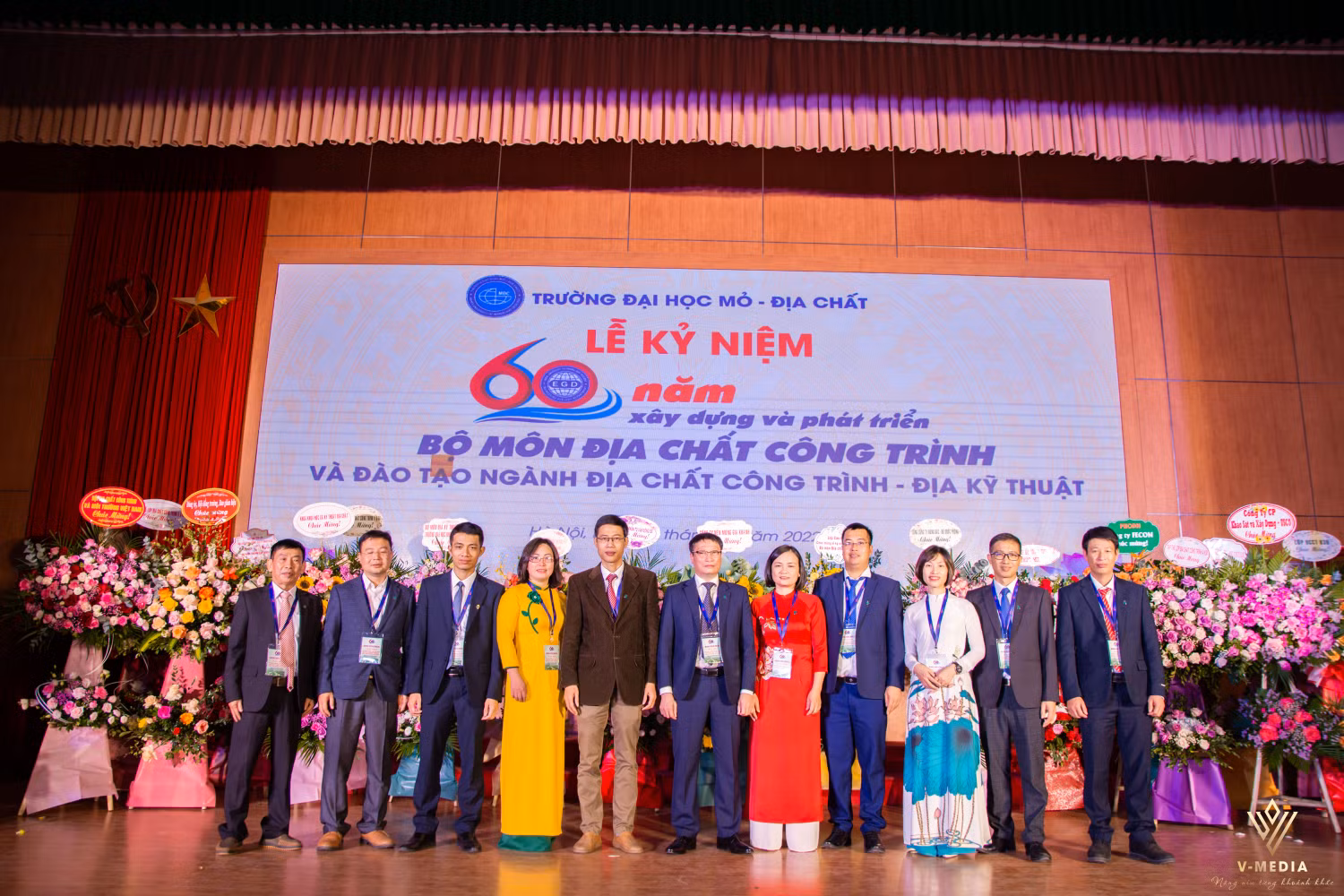 Giảng viên Bộ môn Địa chất công trình, Trường Đại học Mỏ - Địa chất. Ảnh website trường.jpg