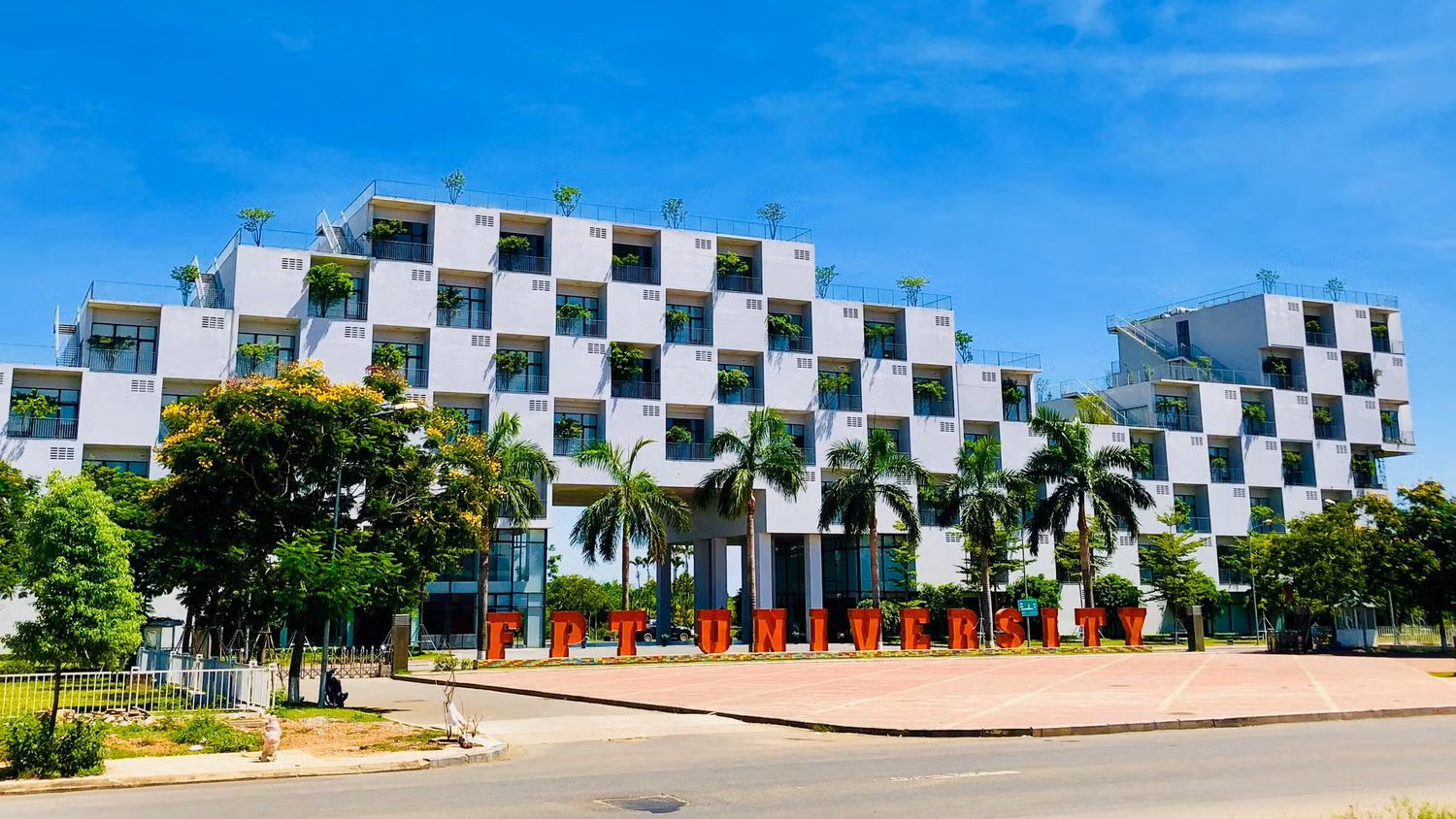 truong-fpt-1-46-6601.jpg