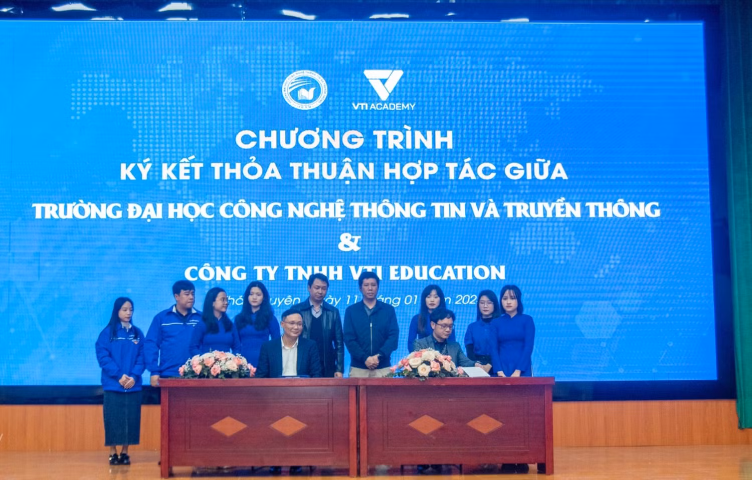 Chương trình kí kết.jpg