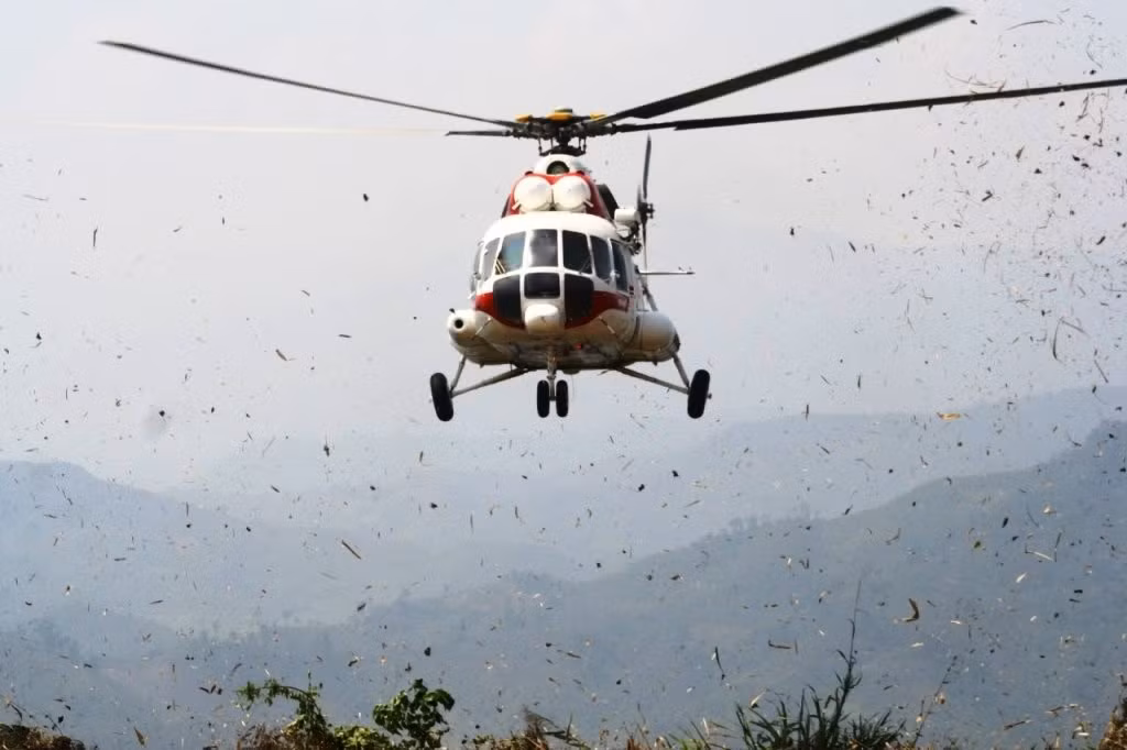 Trang bị hiện đại của Không quân Việt Nam để phục vụ nhiệm vụ bảo vệ tổ quốc, phát triển kinh tế và hỗ trợ nhân dân vùng gặp thiên tai.