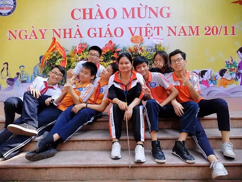 Cô giáo Phạm Thị Thùy Trang được học sinh và đồng nghiệp rất yêu quý. (Ảnh: Nhân vật cung cấp)