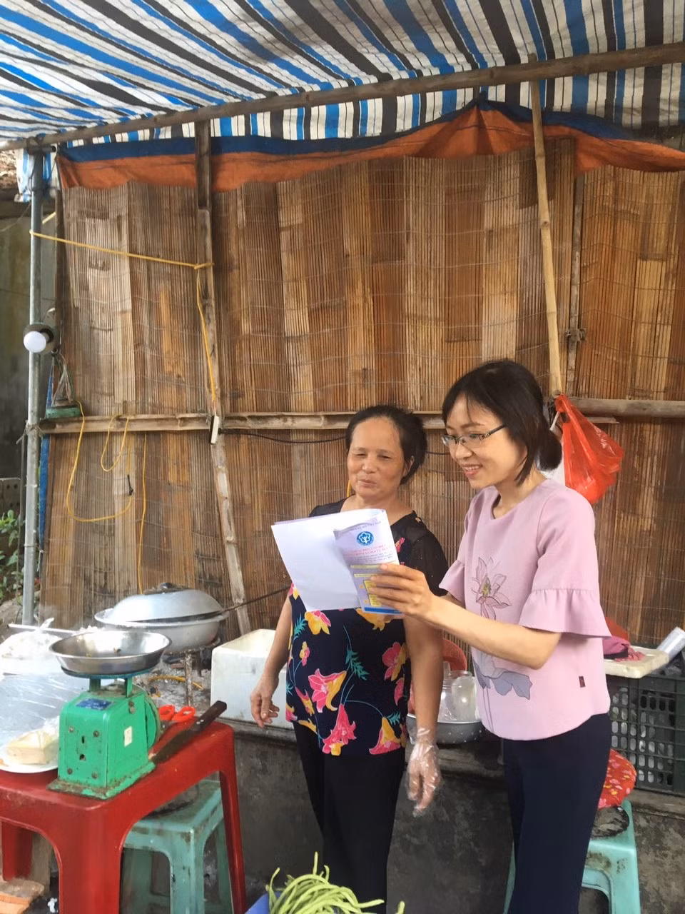 Chị Trần Thị Minh Thịnh, chuyên viên Bảo hiểm xã hội huyện Ân Thi (tỉnh Hưng Yên)