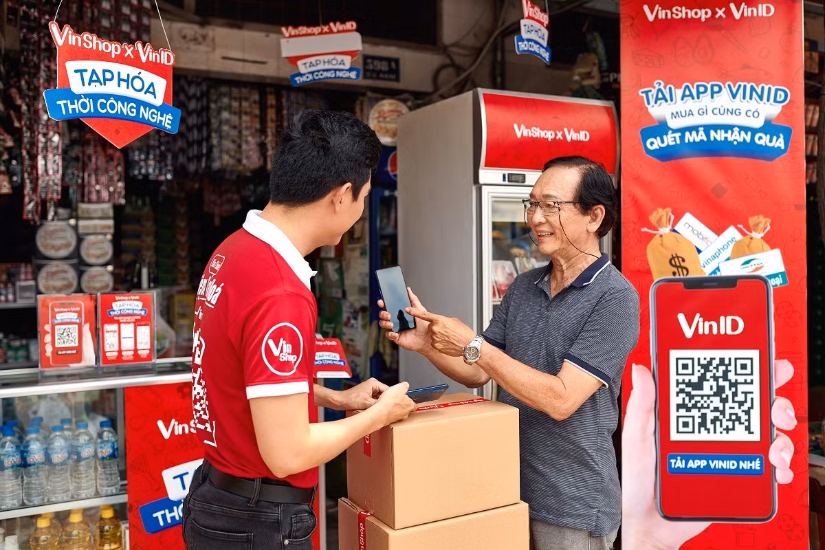 VinShop kết nối cung ứng hàng hóa trực tiếp từ nhà sản xuất tới người bán lẻ cuối cùng. VinShop kết nối cung ứng hàng hóa trực tiếp từ nhà sản xuất tới người bán lẻ cuối cùng.