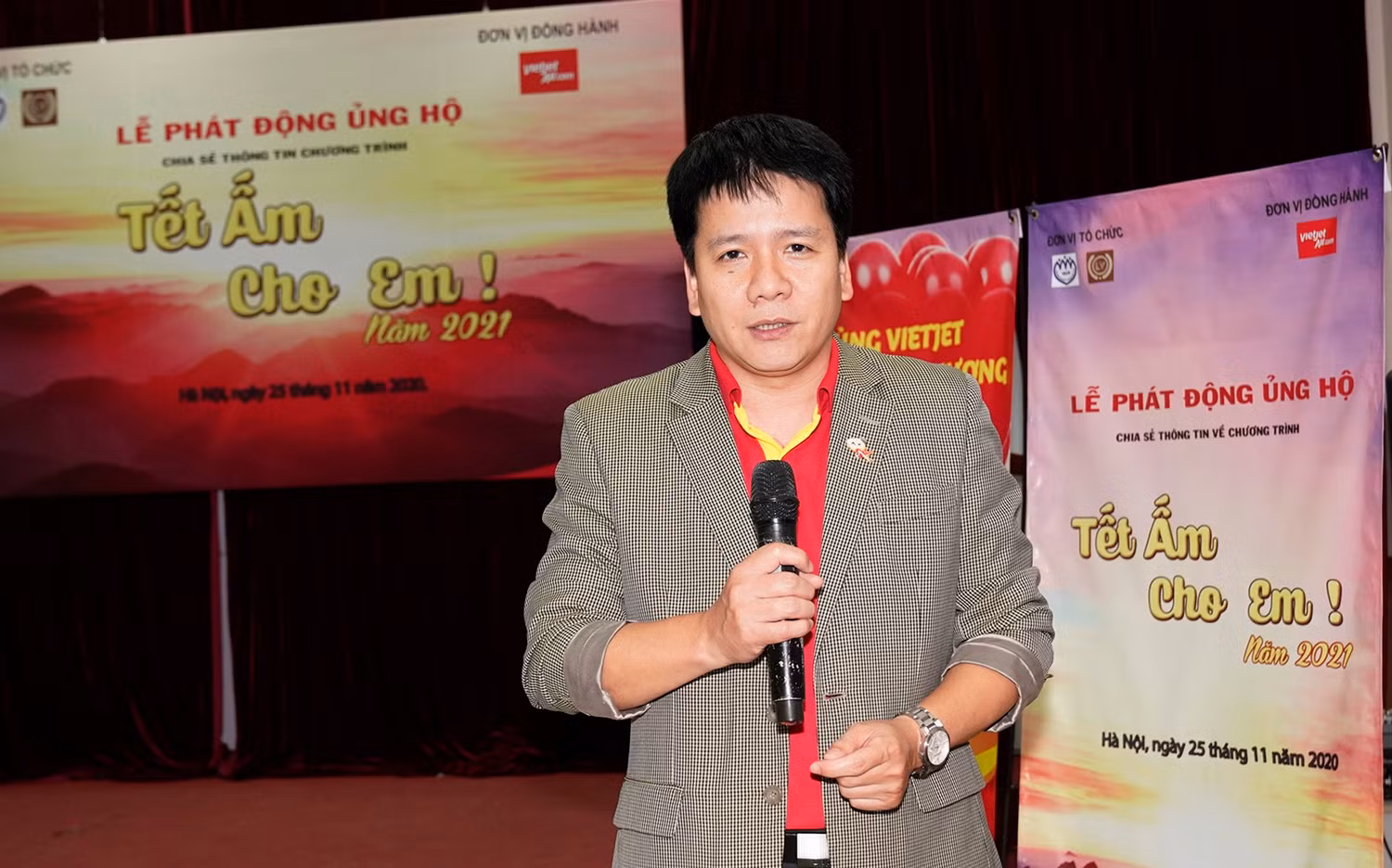 Ông Dương Hoài Nam, Giám đốc Văn phòng miền Bắc, phát biểu tại lễ phát động.