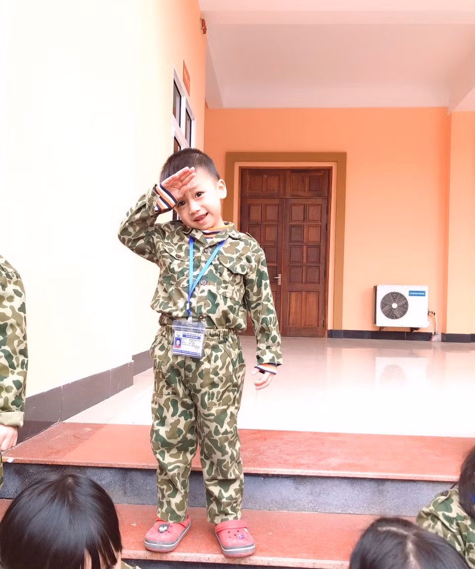 Cậu bé Đại Phúc giờ đã chững chạc và nhanh nhẹn hơn rất nhiều so với 1 năm trước.