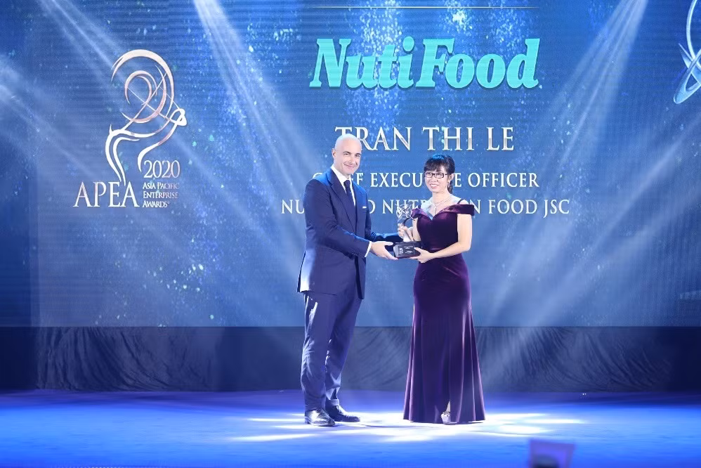 NutiFood lập “hat-trick” với 3 giải thưởng quốc tế châu Á