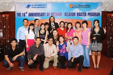 Lễ kỷ niệm Cao học Việt Bỉ lần thứ 16 Lễ kỷ niệm Cao học Việt Bỉ lần thứ 16