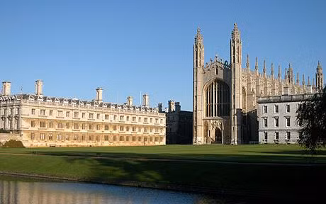 Trường đại học Cambridge được đánh giá là trường đại học có khóa học chất lượng tốt nhất ở 4 trong 10 lĩnh vực đào tạo. Trường có hơn 100 thư viện với hơn 13 triệu cuốn sách trong đó có 200.000 cuốn in trước năm 1800, có hơn 6.000 bản thảo từ thời trung cổ. Trường đại học Cambridge được đánh giá là trường đại học có khóa học chất lượng tốt nhất ở 4 trong 10 lĩnh vực đào tạo. Trường có hơn 100 thư viện với hơn 13 triệu cuốn sách trong đó có 200.000 cuốn in trước năm 1800, có hơn 6.000 bản thảo từ thời trung cổ.
