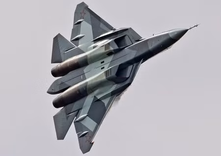 Với lớp kính phủ vàng, tín hiệu radar khi tiếp xúc với vòm kính sẽ được hấp thụ gần như hoàn toàn. Với lớp kính phủ vàng, tín hiệu radar khi tiếp xúc với vòm kính sẽ được hấp thụ gần như hoàn toàn.