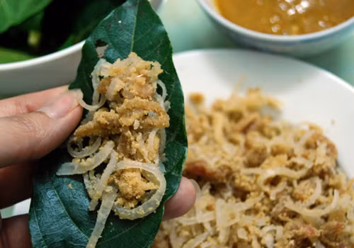 Cẩn trọng với các món nem từ thịt lợn chưa nấu chín. Ảnh minh họa. Cẩn trọng với các món nem từ thịt lợn chưa nấu chín. Ảnh minh họa.