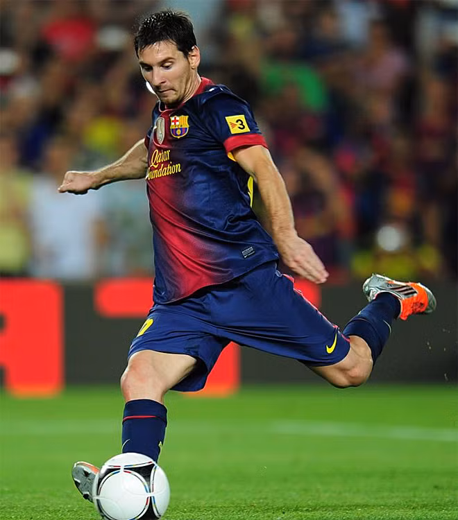 Trên chấm 11m, Messi lên tiếng.
