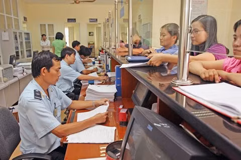 Tiếp tục cắt giảm thủ tục hành chính tạo thuận lợi cho doanh nghiệp ảnh 2