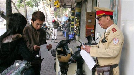 Hà Nội lắp ATM tại trụ sở cảnh sát để thu tiền phạt