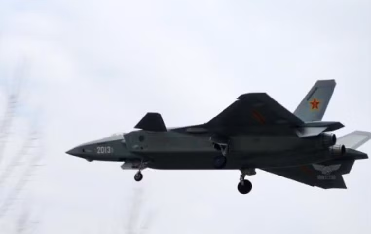 Máy bay chiến đấu J-20 Trung Quốc Máy bay chiến đấu J-20 Trung Quốc