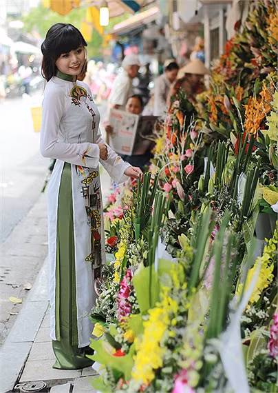 <<HOTGIRL YẾN KOREA LÀM LU MỜ CẢ HOA CỎ MÙA XUÂN <<TỔNG DUYỆT DIỄU BINH HOÀNH TRÁNG KHAI GIẢNG HV CẢNH SÁT <<Á KHÔI CĐ TÀI CHÍNH - HẢI QUAN ĐẸP LÃNG MẠN TRONG SẮC TÍM <<NGỠ NGÀNG HOT GIRL CÓ VẺ ĐẸP GIỐNG CA SỸ BẢO THY <<HOTGIRL THANH THỦY ƯỚC MƠ TRỞ THÀNH CÔ GIÁO